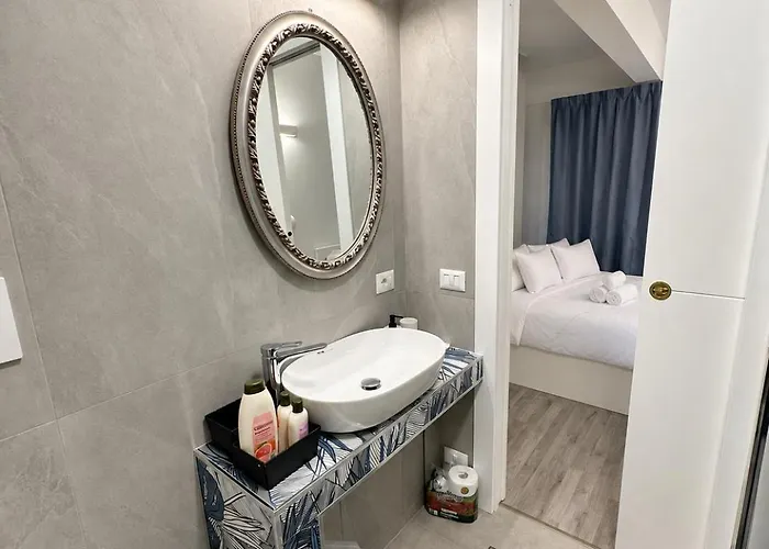 Cozy Design In Porta Maggiore. * Rom